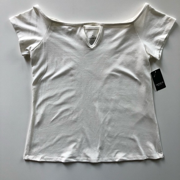 NWT Torrid Ivory Cutout Off Shoulder Foxy Top - Picture 2 of 5